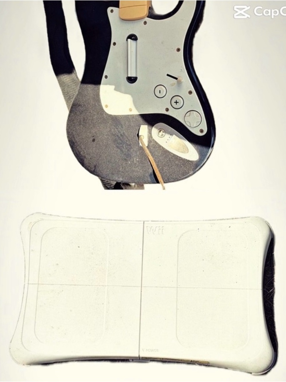 Nintendo Wii Balance Board with Guitar Hero Guitar White UNTESTED